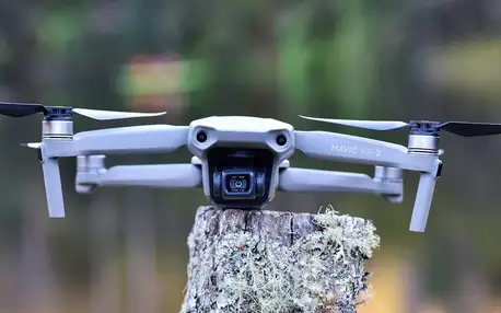 Zapůjčení profesionálního dronu na 3 až 14 dnů