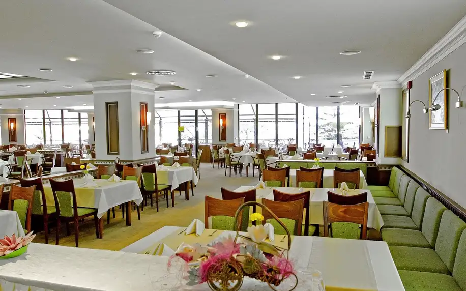 Hotel Lilia, Bulharská riviéra, Dvoulůžkový pokoj s výhledem na moře, letecky, polopenze