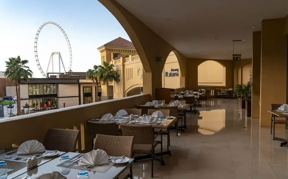Amwaj Rotana, Dubaj, Dvoulůžkový pokoj, letecky, snídaně v ceně