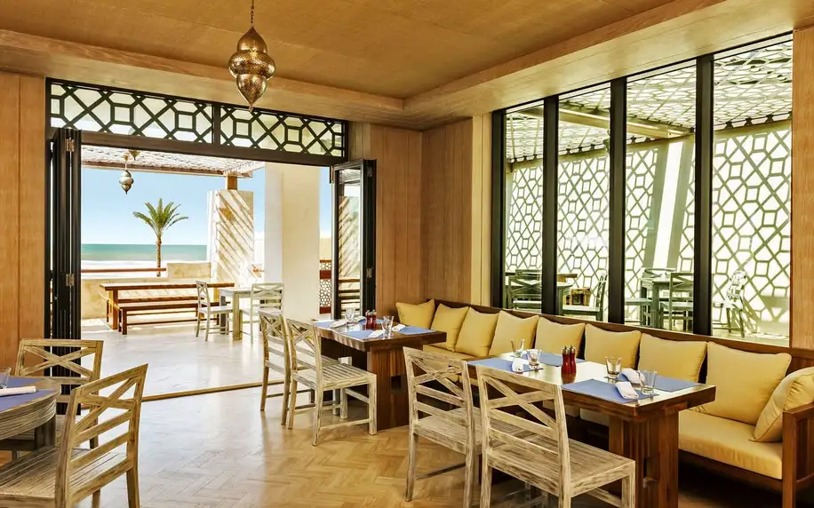 Ajman Saray, A Luxury Collection Resort, Ajman, Dvoulůžkový pokoj Deluxe s výhledem na moře, letecky, all inclusive