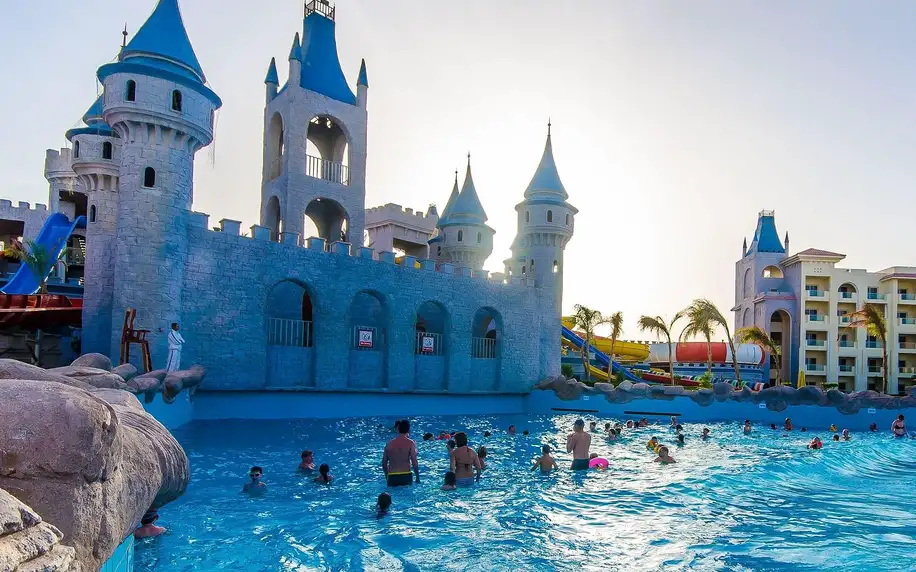 Serenity Fun City Resort, Hurghada, Pokoj ekonomický, letecky, strava dle programu