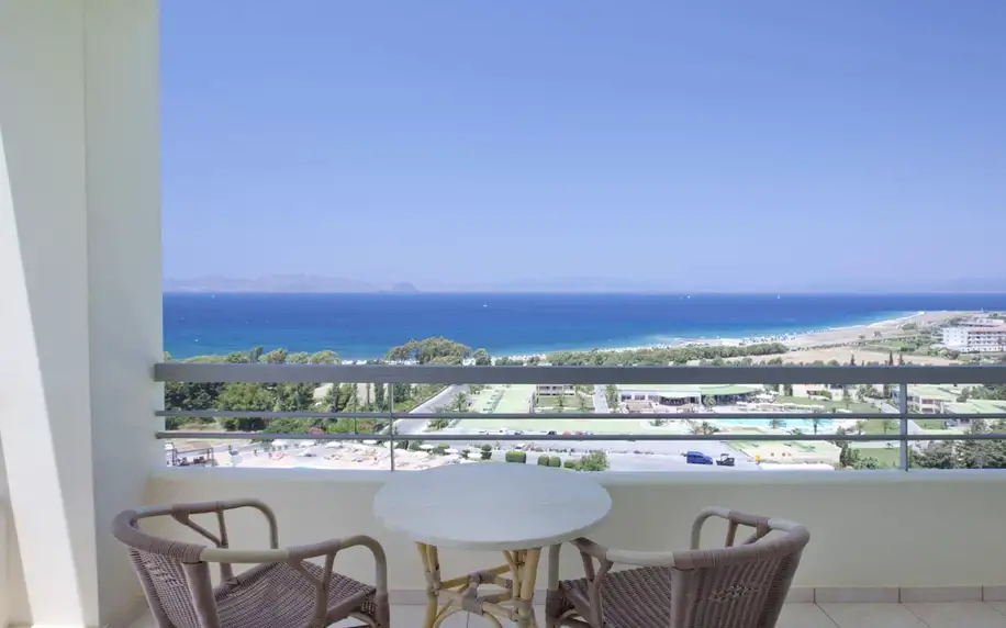Kipriotis Panorama & Suites, Kos, Apartmá Junior Superior s bočním výhledem na moře, letecky, all inclusive
