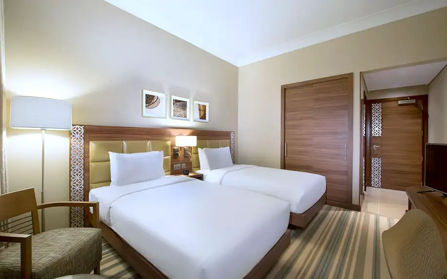 Hilton Garden Inn Dubai Al. Mina, Dubaj, Dvoulůžkový pokoj Pokoj pro hosty, letecky, plná penze