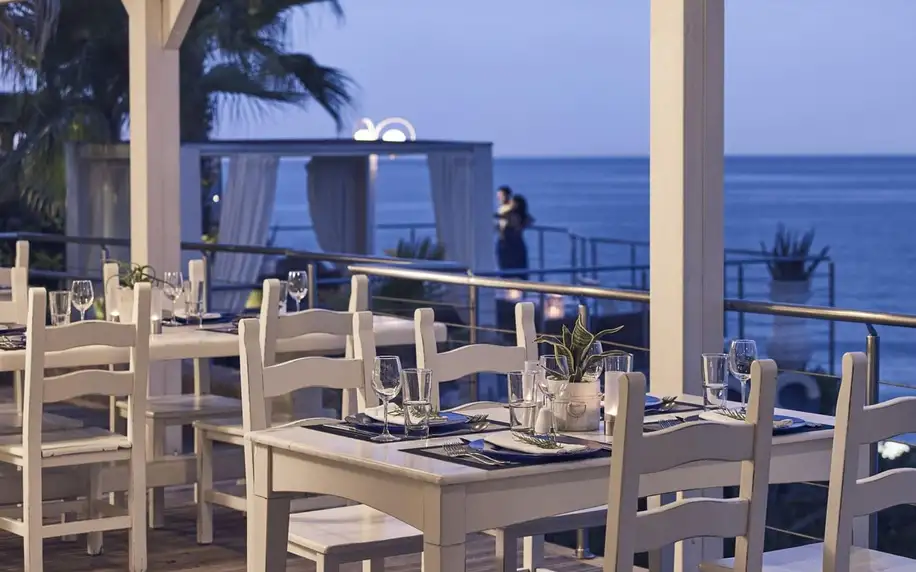 Ikaros Beach Resort & Spa, Kréta, Rodinný pokoj s výhledem na moře, letecky, polopenze