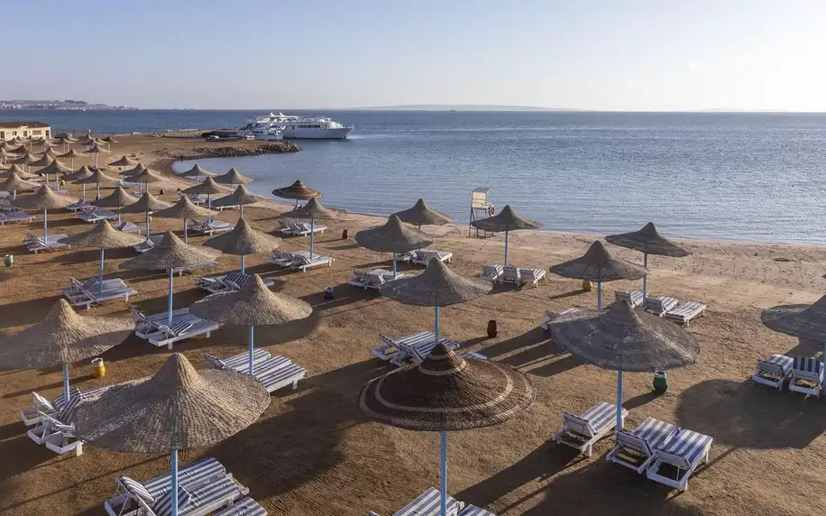 Royal Lagoons Aqua Park Resort & Spa, Hurghada, Pokoj Superior, letecky, all inclusive