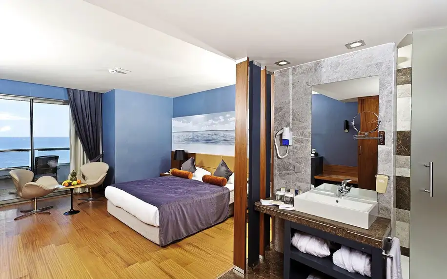 TUI BLUE Belek, Turecká riviéra, Dvoulůžkový pokoj Deluxe s manželskou postelí, letecky, all inclusive