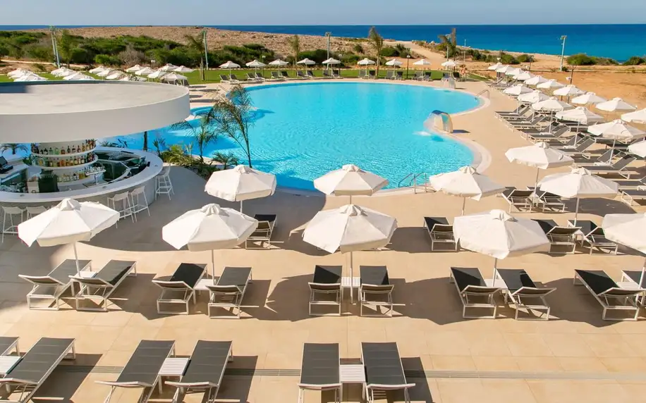 Nissiblu Beach Resort, Jižní Kypr, Dvoulůžkový pokoj Superior, letecky, plná penze