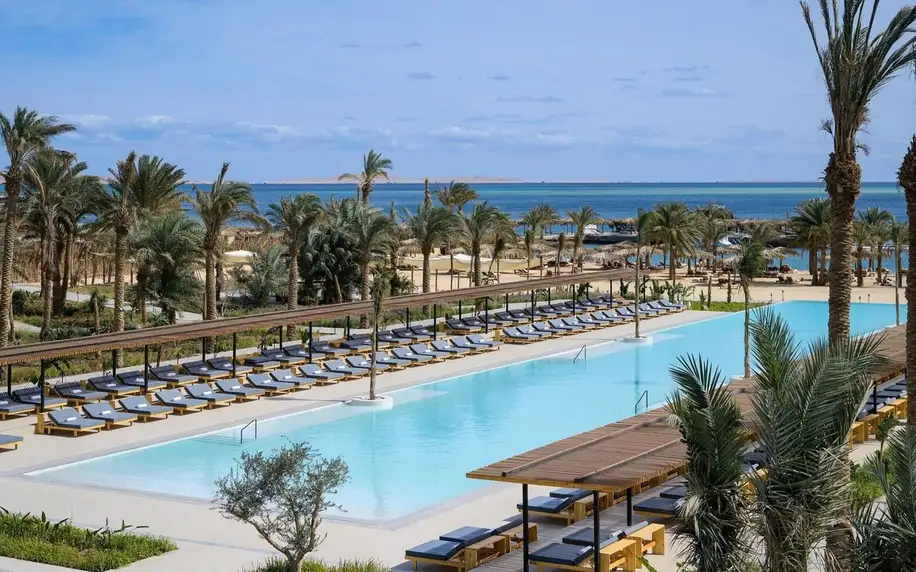 Serry Beach Resort, Hurghada, Dvoulůžkový pokoj Deluxe s výhledem na bazén, letecky, all inclusive