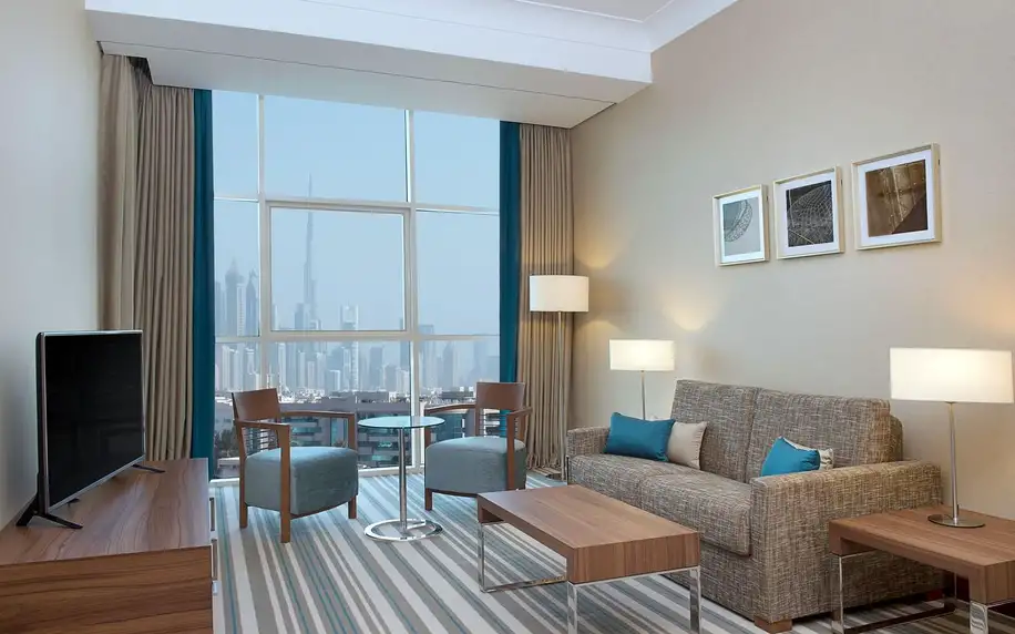 Hilton Garden Inn Dubai Al. Mina, Dubaj, Dvoulůžkový pokoj Pokoj pro hosty, letecky, snídaně v ceně