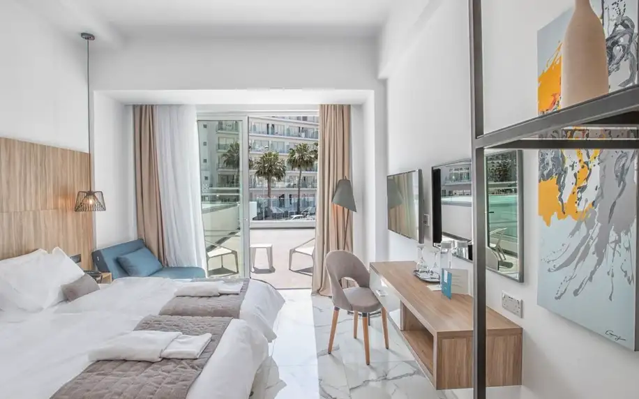 The Blue Ivy Hotel & Suites, Jižní Kypr, Apartmá s výhledem na moře, letecky, snídaně v ceně