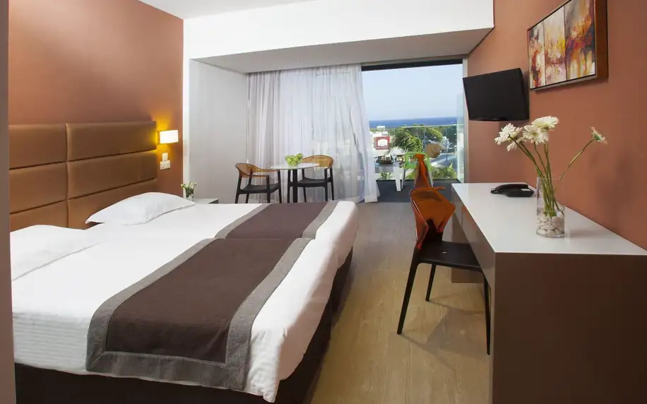 Faros Hotel Ayia Napa, Jižní Kypr, Dvoulůžkový pokoj s výhledem na moře, letecky, snídaně v ceně
