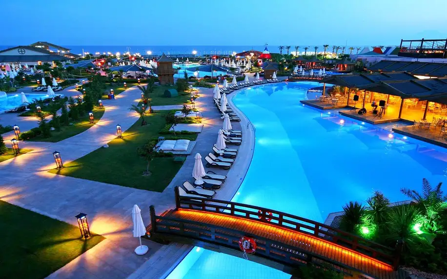 Limak Lara Deluxe Hotel & Resort, Turecká riviéra, Rodinný pokoj, letecky, all inclusive