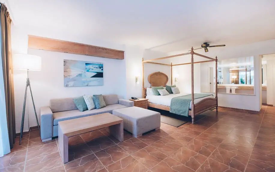 Iberostar Selection Jardin del Sol Suites, Mallorca, Apartmá Junior s výhledem na moře, letecky, snídaně v ceně