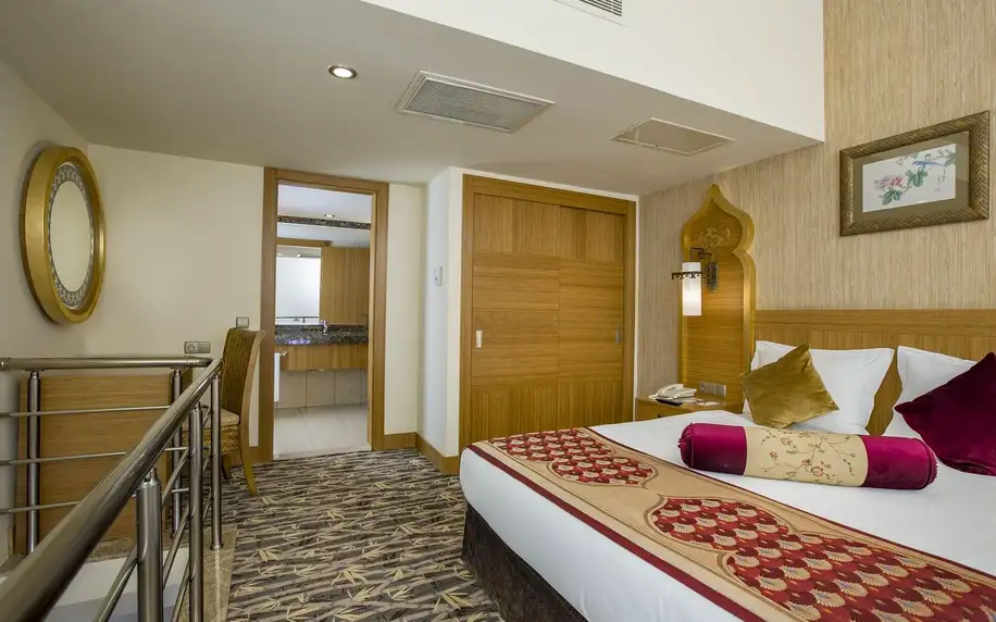 Hotel Royal Dragon, Turecká riviéra, Dvoupatrový rodinný pokoj, letecky, all inclusive