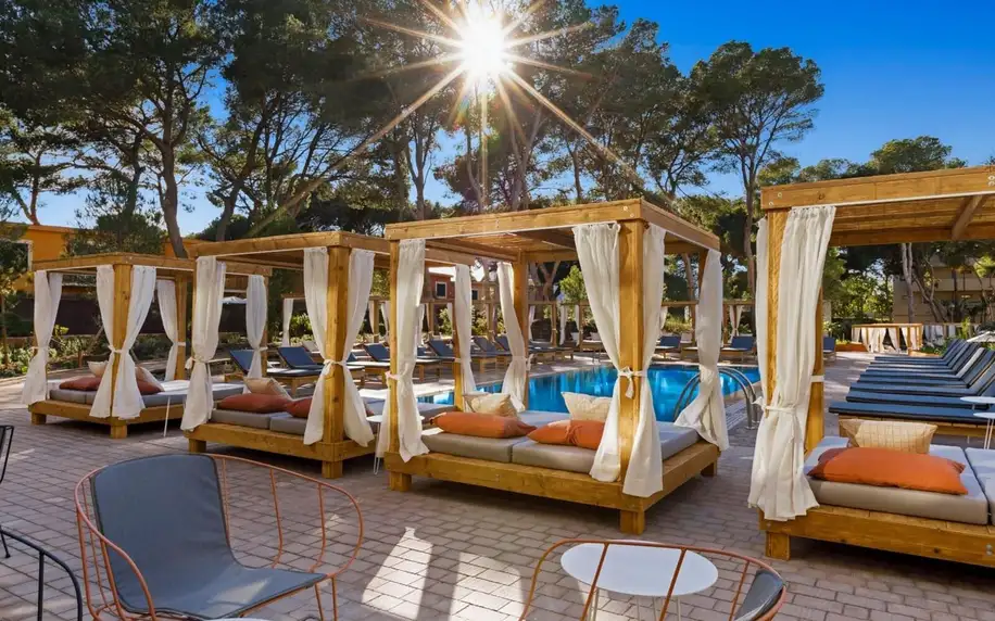 Aubamar Suites & Spa, Mallorca, Apartmá Junior, letecky, snídaně v ceně