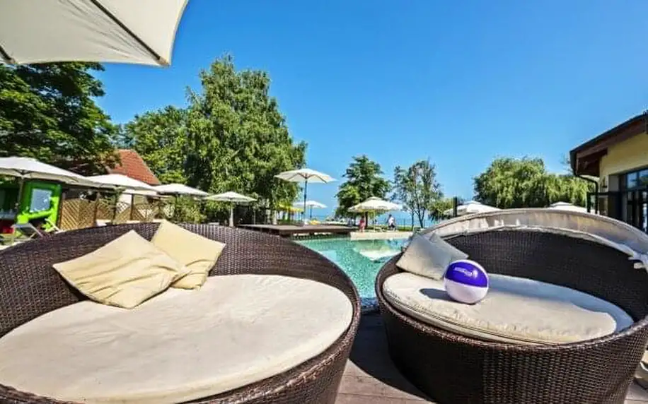 Pobyt přímo na břehu Balatonu: Prémium Hotel Panoráma **** s polopenzí a neomezeným wellness a fitness centrem