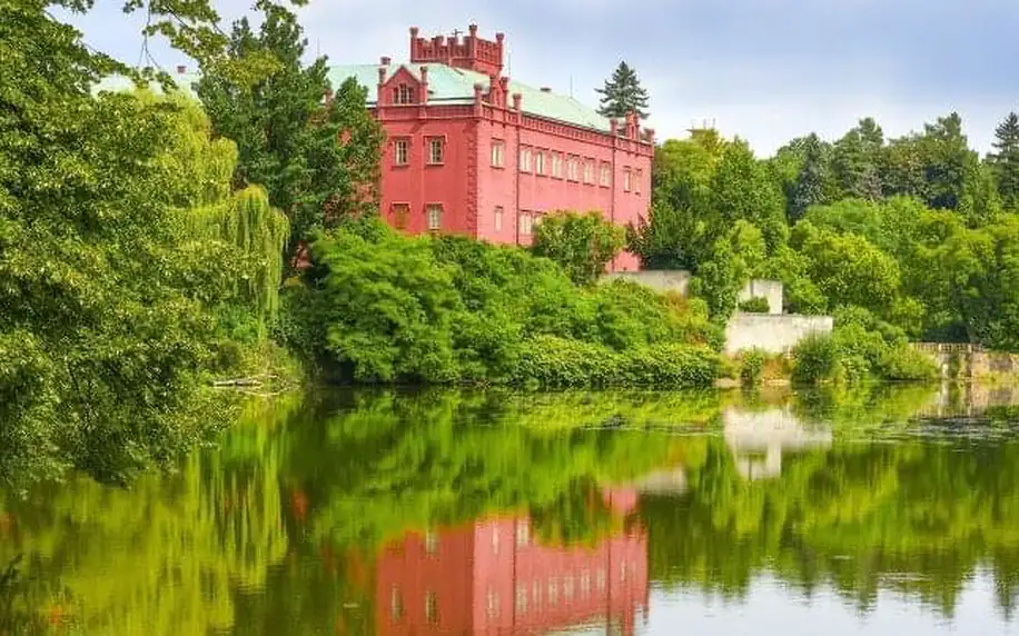Kadaň blízko hradu i kláštera: Hotel Split **** se snídaní a privátním wellness (vířivý bazén, 2 sauny) + sekt