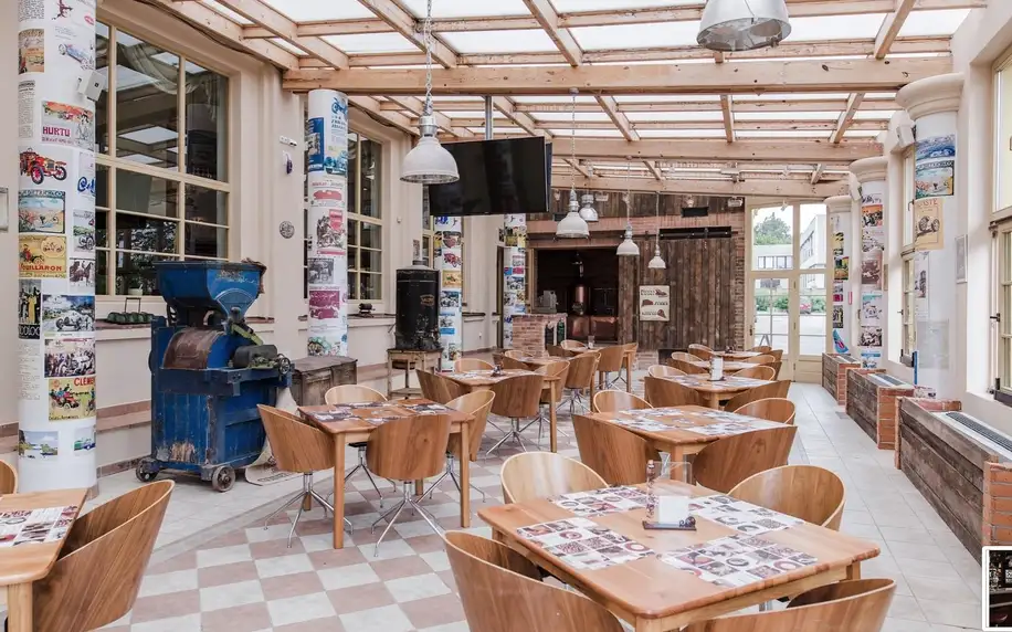 Grill Restaurant Palace: 500–1000 Kč na cokoli