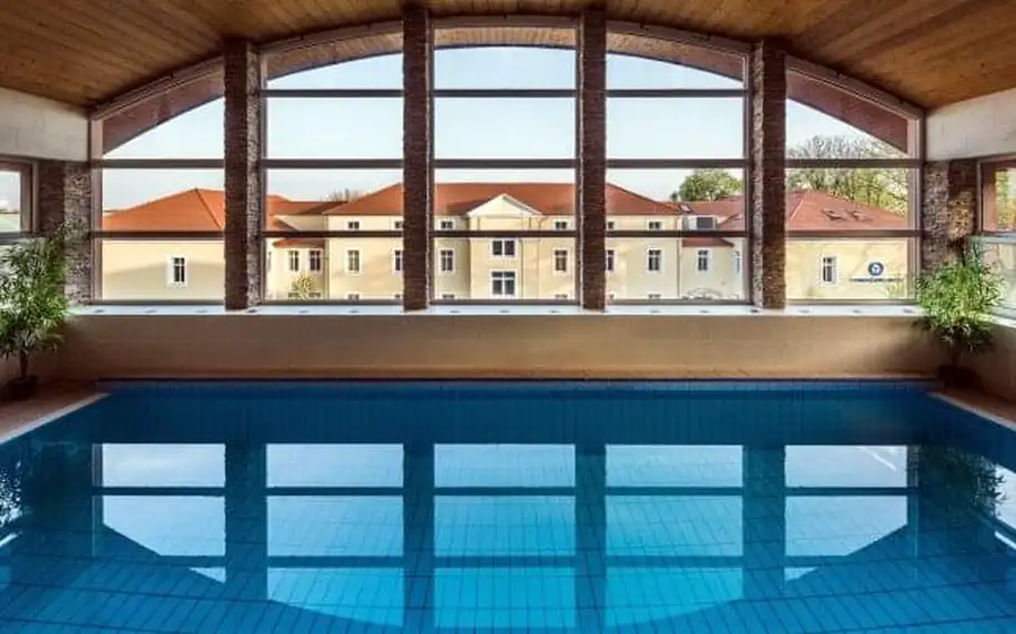 Maďarsko: Lázně Győr v Hotelu Garzon Pláza **** se snídaněmi a neomezeným wellness (bazén, vířivka, sauna)