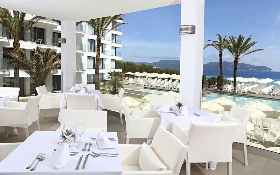 Iberostar Cala Millor, Mallorca, Apartmá Junior s výhledem na moře nebo bazén, letecky, polopenze