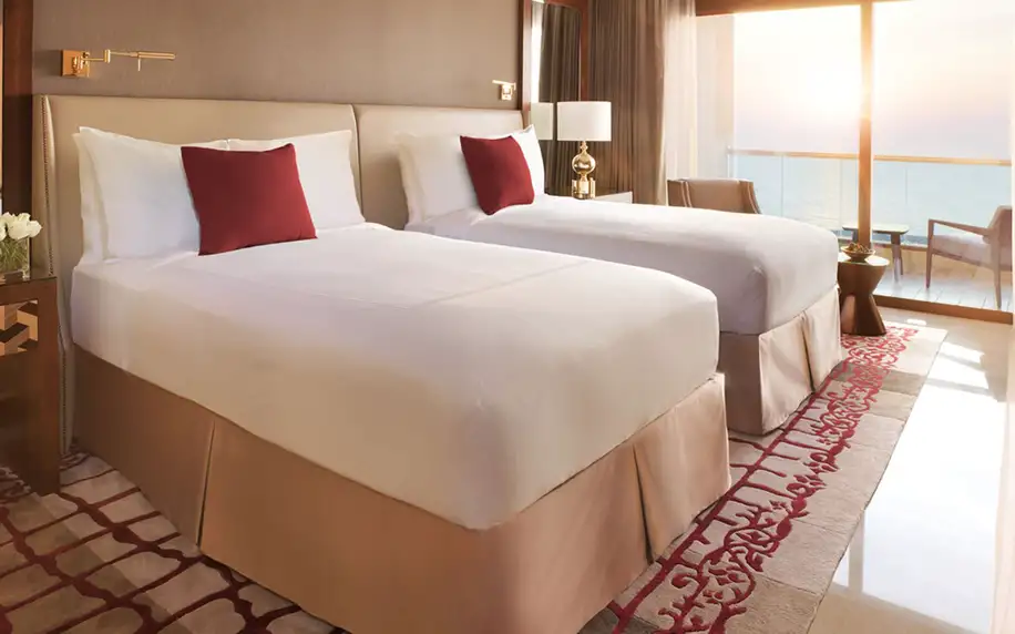 Fairmont Ajman, Ajman, Apartmá Junior, letecky, plná penze