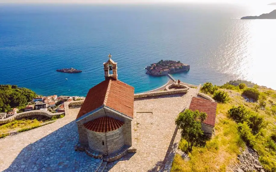 Lehká turistika v Černé Hoře