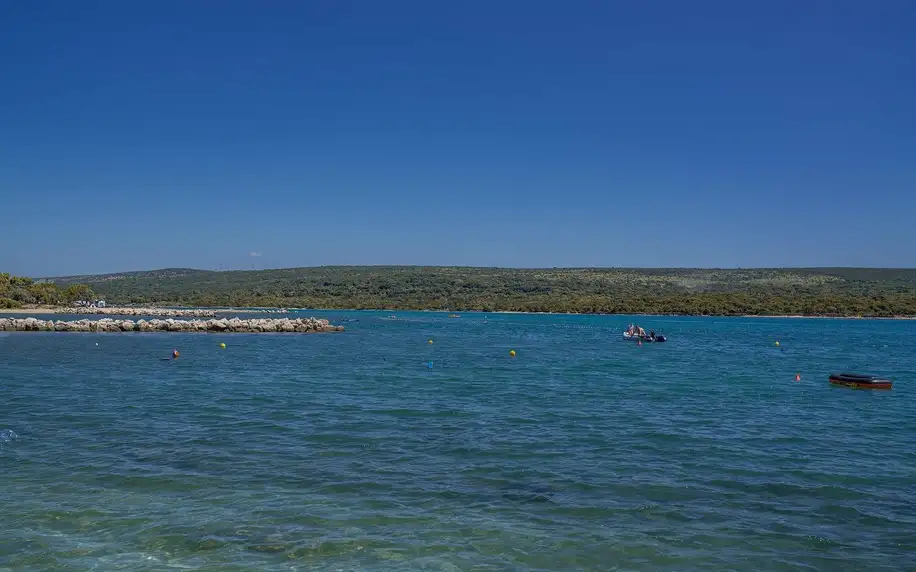 Chorvatský ostrov delfínů a krásných pláží: first minute sleva