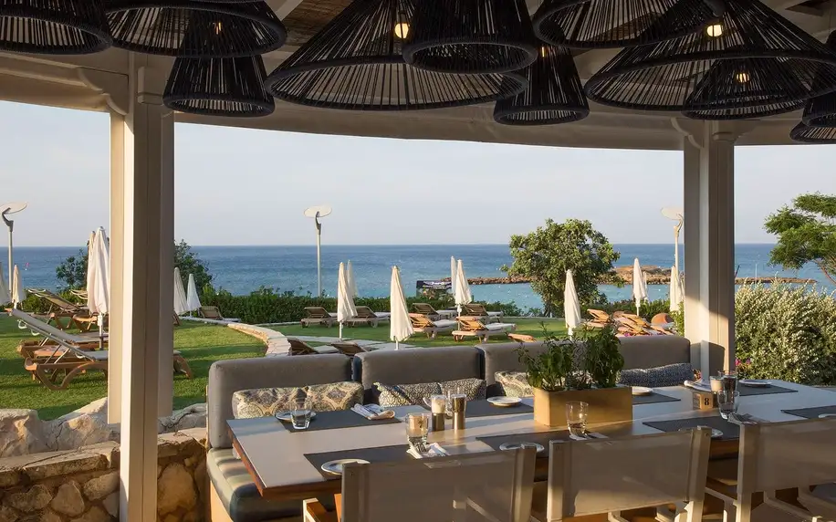 Capo Bay, Jižní Kypr, Apartmá, letecky, snídaně v ceně