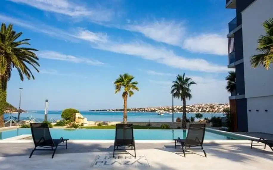 Chorvatsko: Ostrov Pag v Liberty Hotelu *** přímo u soukromé pláže s polopenzí a 2 bazény + fitness centrum