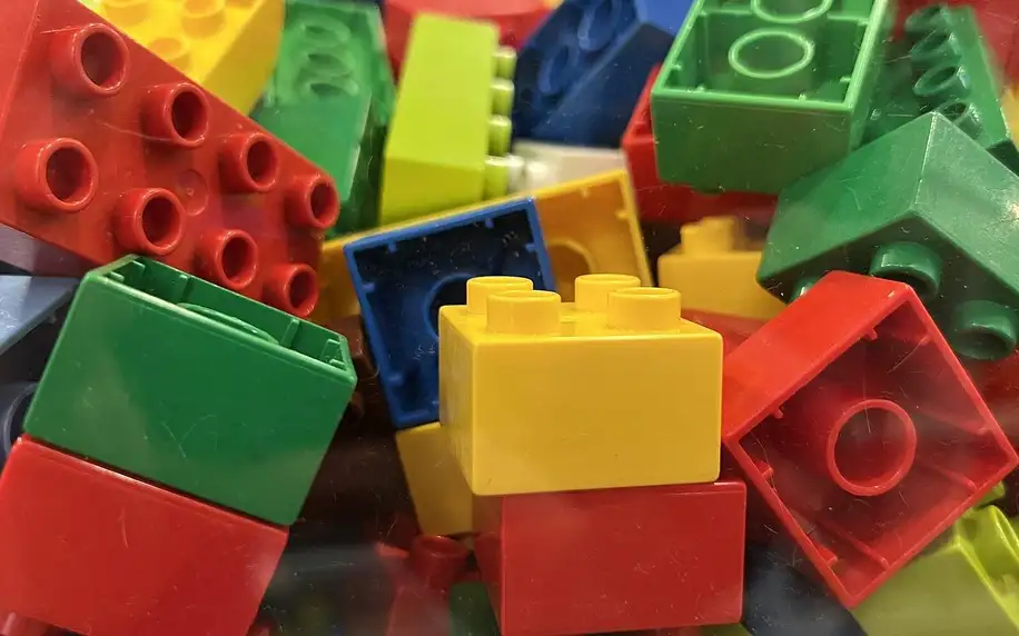 LEGO® figurky či kostky na váhu dle vlastního výběru