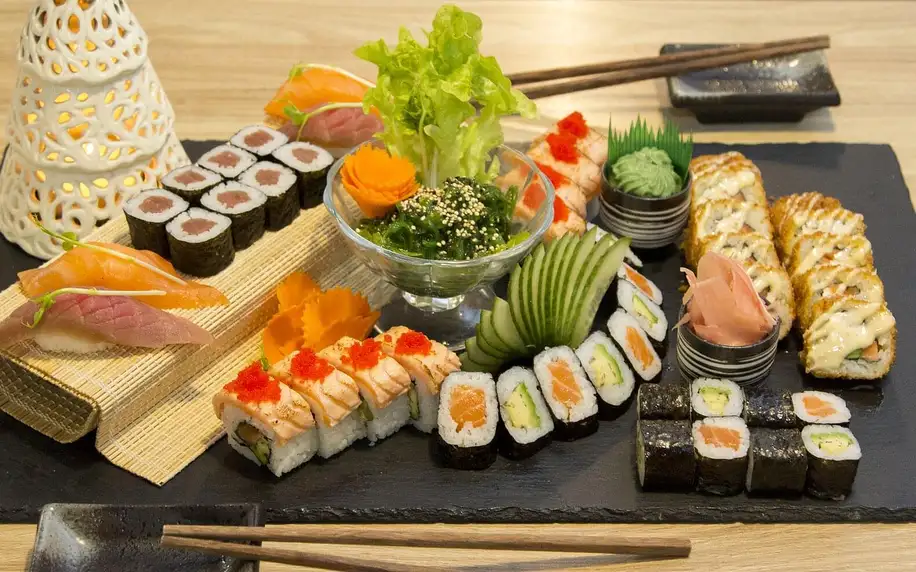 Pestré sushi sety v centru Brna: 28, 34 a 46 kousků