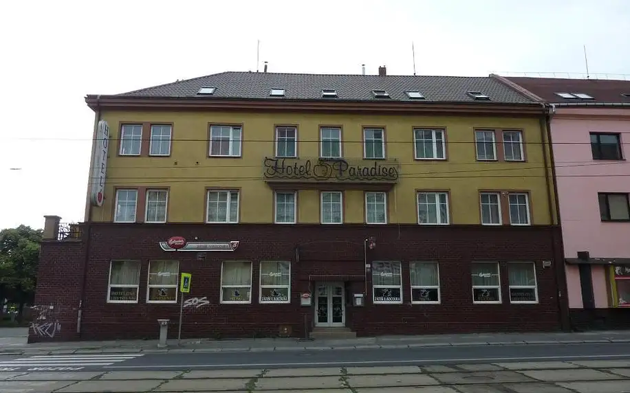 Ostrava: Hotel Paradise s možností vířivky na pokoji