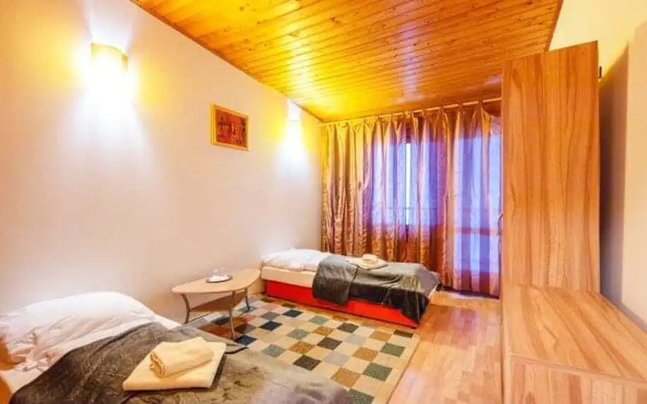 NP Velká Fatra: Pobyt v Horské chatě Smrekovica s polopenzí a wellness centrem (2 druhy saun, vířivka)