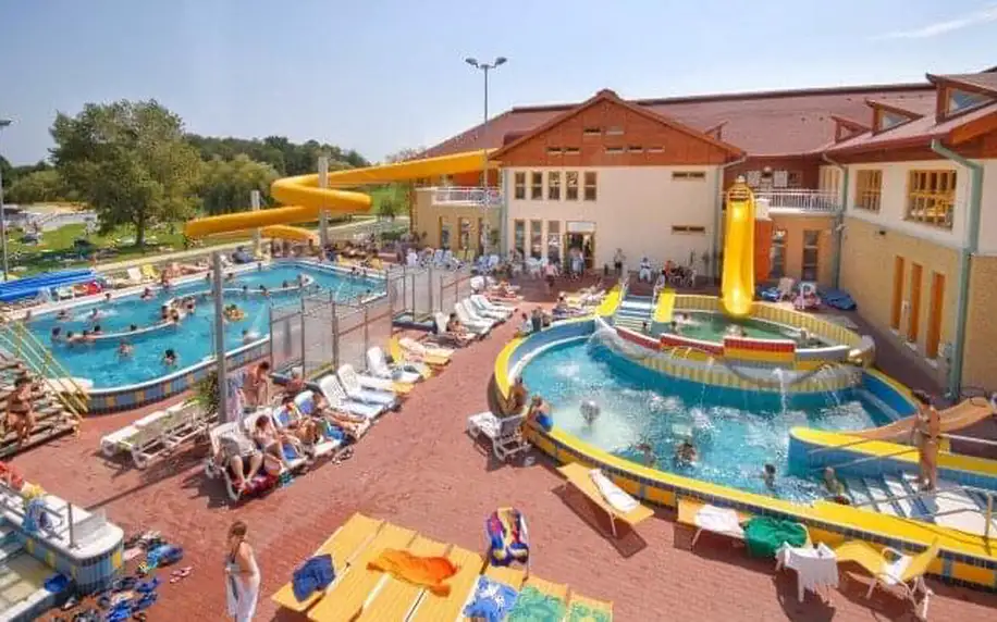 Maďarsko v Hotelu Forrás *** Zalakaros s až 7 vstupy do termálních lázní (100 m), polopenzí a vyžitím pro děti