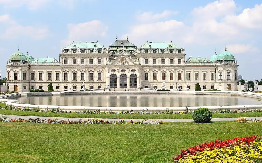 Zájezd na zámek Belvedere a do Vídně s průvodcem