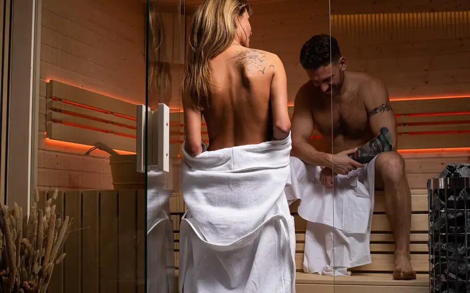 Privátní wellness pro dva: vířivka, sauna i prosecco
