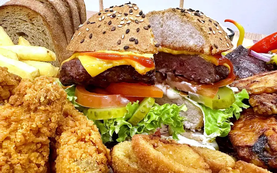 Americký set s žebry, burgerem a přílohami pro dva