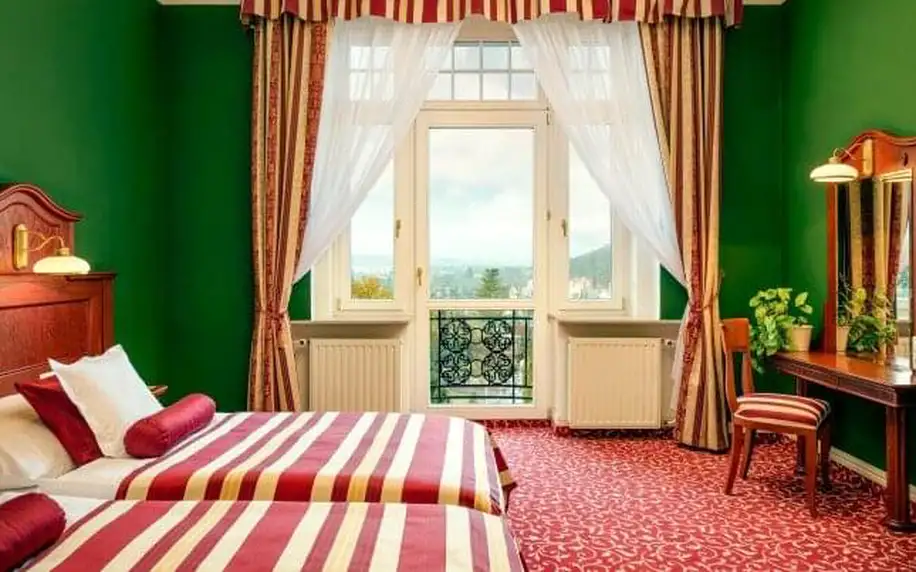 Karlovy Vary: Hotel Imperial ***** s polopenzí a neomezeným wellness (bazén, sauna a vířivka) + 3 procedury