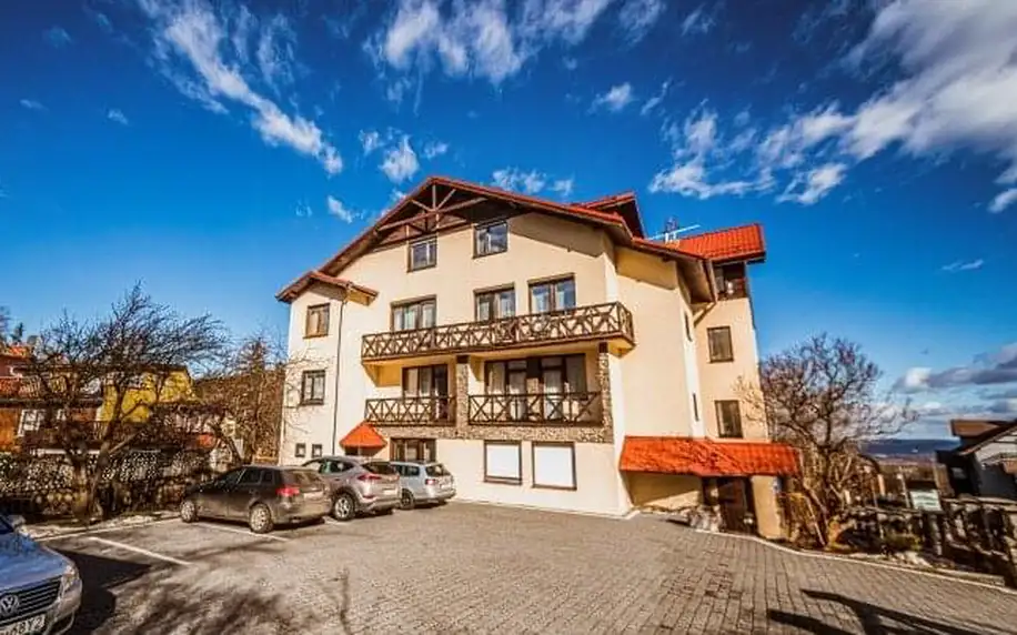 Polské Krkonoše: Karpacz blízko přehrady a aquaparku v Hotelu Ariston *** s polopenzí + relax v privátní sauně