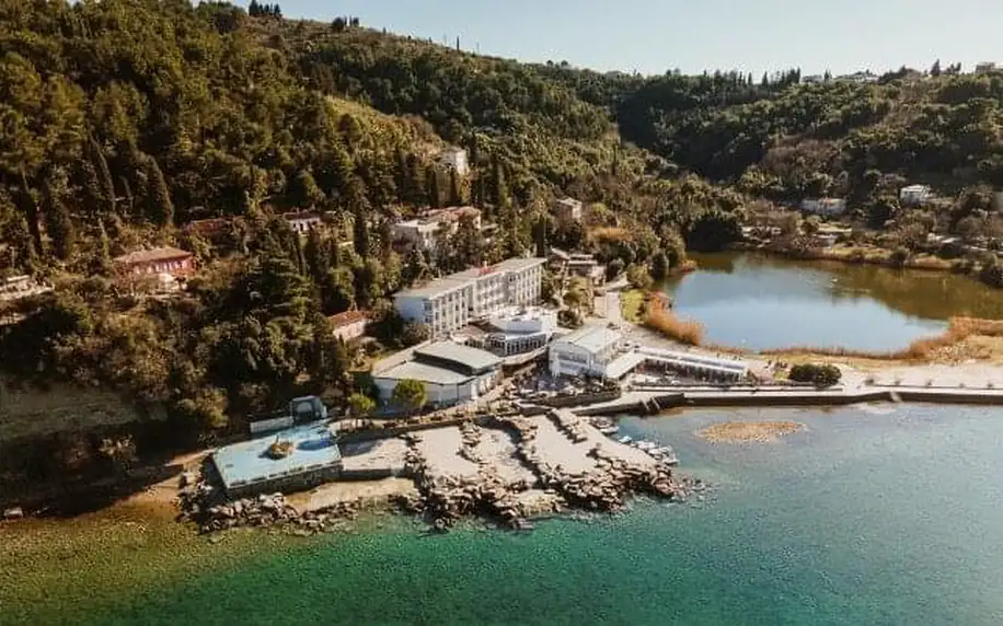 Slovinsko hned u moře v Barbara Piran Beach Hotelu & Spa Superior *** se snídaní/polopenzí + možnost wellness