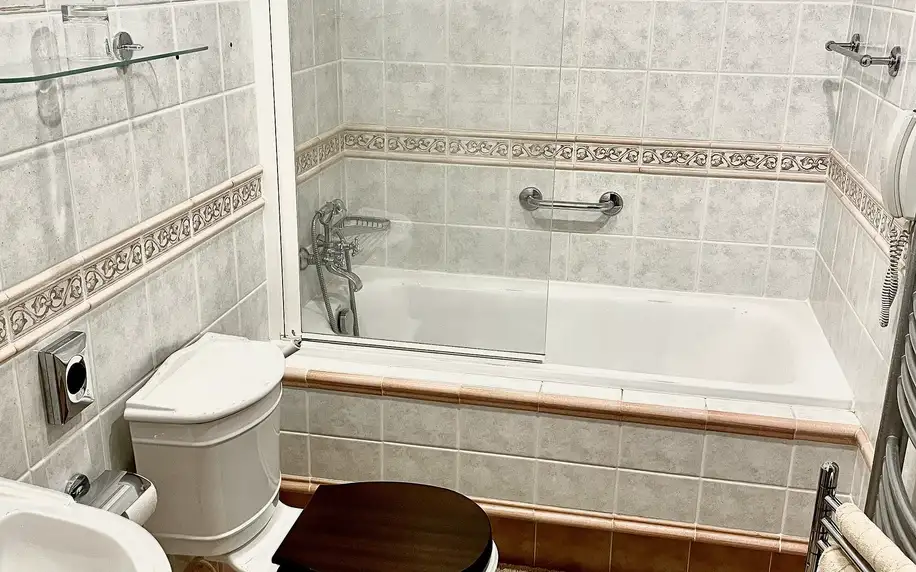 Romantický hotel na okraji Prahy: skvělé jídlo i sauna