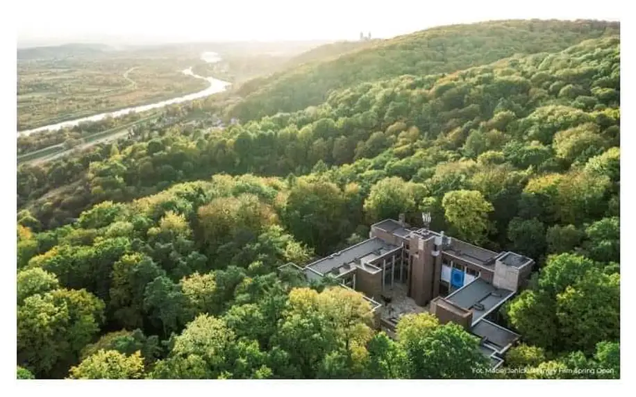 Wolský les jen 6 km od hradu Wawel a 9 km od Krakova: Forest Hotel *** s polopenzí a slevou na zoo a aquapark