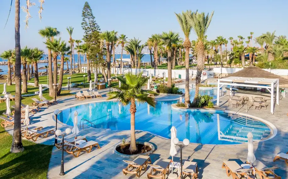 Golden Bay Beach Hotel, Jižní Kypr, Dvoulůžkový pokoj, letecky, snídaně v ceně