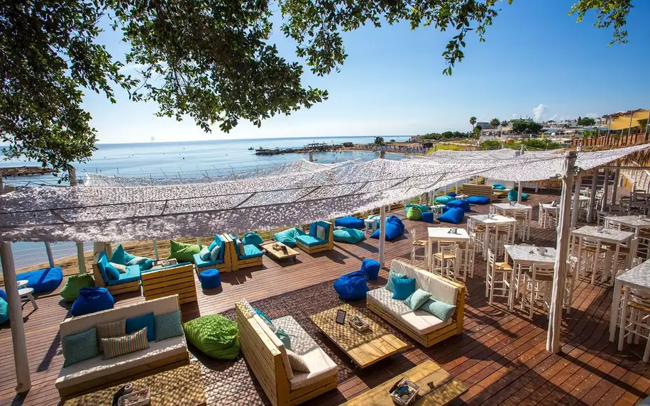 The Golden Coast Beach Hotel, Jižní Kypr, Pokoj ekonomický, letecky, polopenze