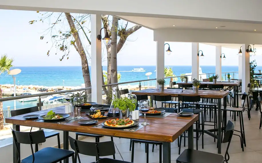 The Golden Coast Beach Hotel, Jižní Kypr, Pokoj ekonomický, letecky, polopenze