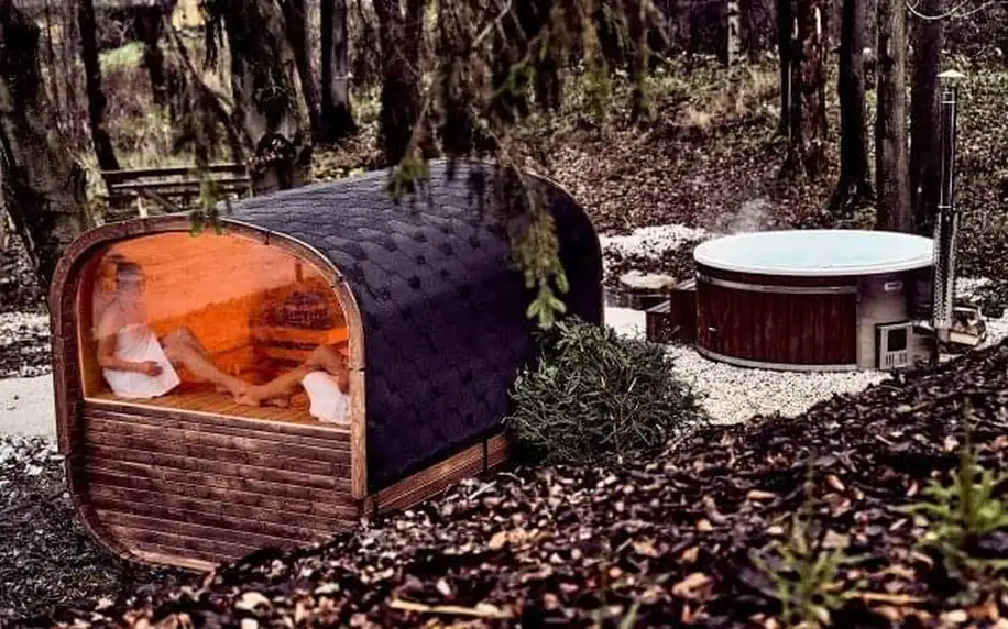 Jeseníky: Lipová-lázně v moderní chatce v Resortu Bobrovník s plně vybavenou kuchyní, saunou a vířivým sudem