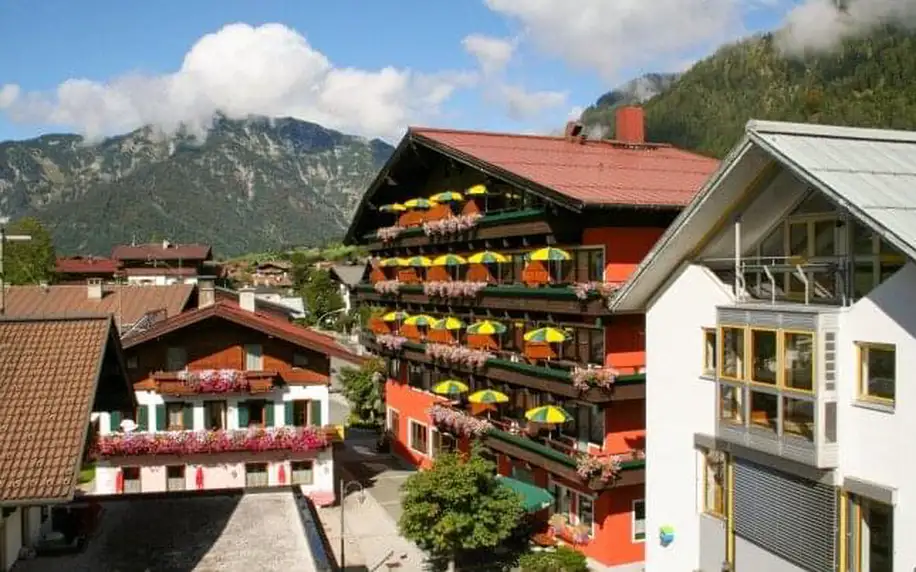 Tyrolsko u lanovky a atrakcí v Hotelu Tiroler Adler *** se snídaněmi, finskou a infra saunou + Karta hosta