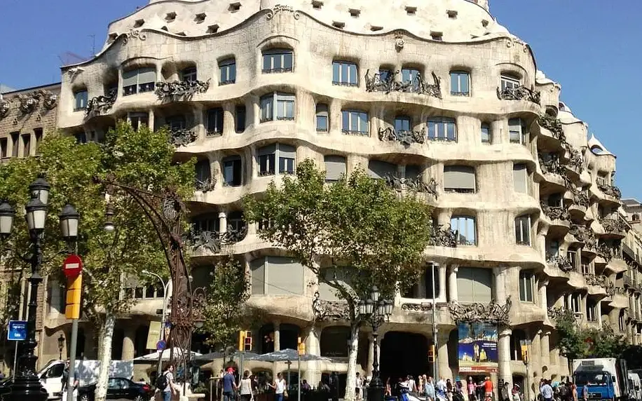 Španělsko Costa Brava, Barcelona 3. osoba ZDARMA pobyt s polopenzí, Costa Brava