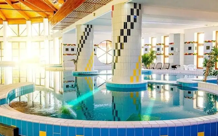 Maďarsko: Zalakaros v Hotelu Fürdő *** s polopenzí, termálními lázněmi s bazény, saunami a vodními atrakcemi