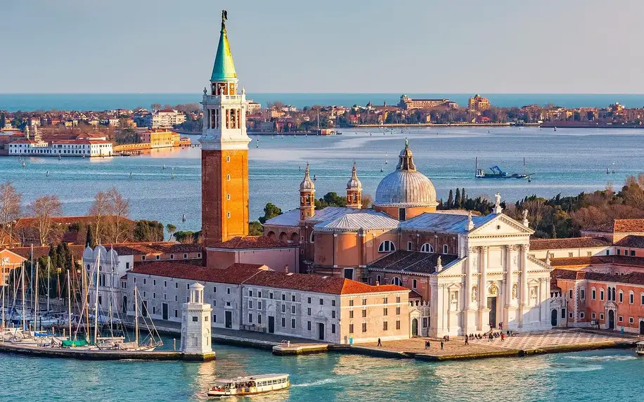Benátky a Verona: bus a 1 noc se snídaní